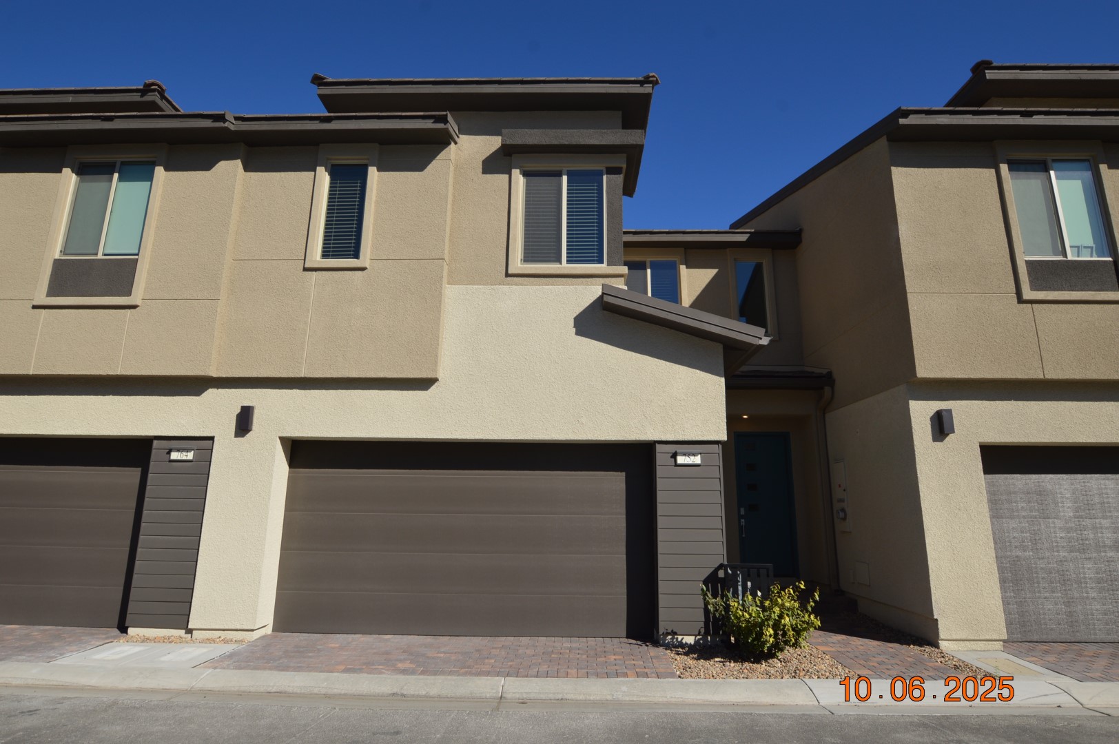 752 Echelon Street - 1